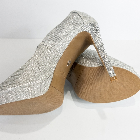 Thalia Sodi Lenna Beaded Heel Pumps Silver -7 - Picture 8 of 9